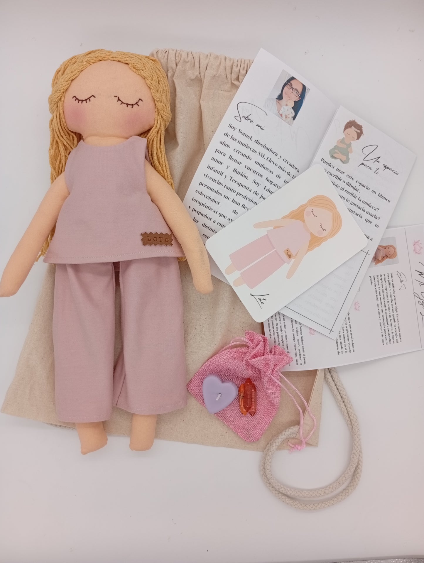 Muñeca MiYogi "Loto" - RAICES con RITUAL y ACCESORIOS