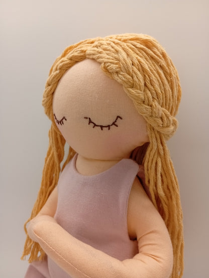 Muñeca MiYogi "Loto" - RAICES con RITUAL y ACCESORIOS