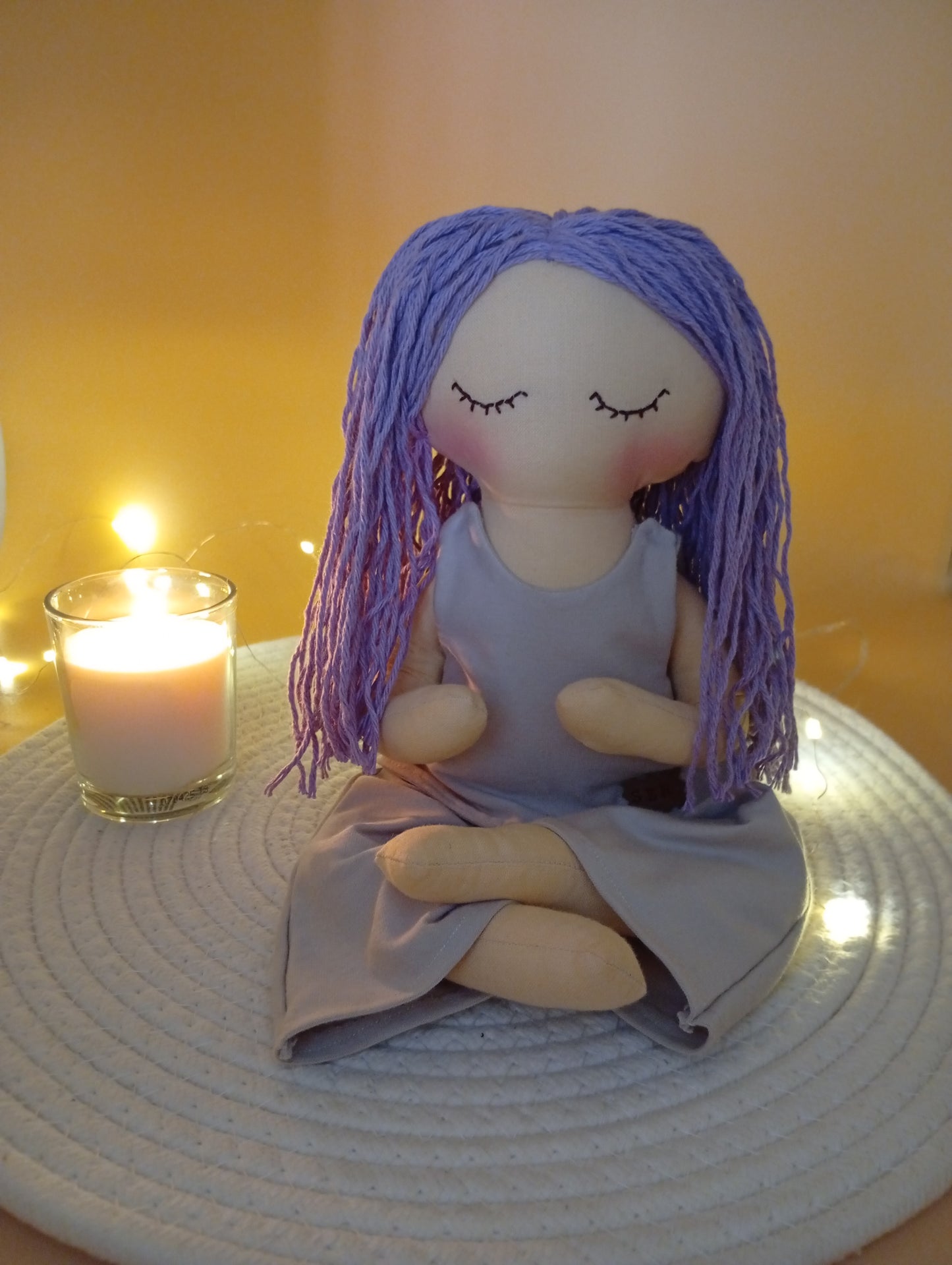 Muñeca MiYogi "Ser" - RAICES con RITUAL y ACCESORIOS