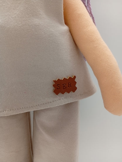 Muñeca MiYogi "Ser" - RAICES con RITUAL y ACCESORIOS