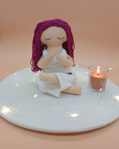 Muñeca MiYogi "Alma" - RAICES con RITUAL y ACCESORIOS